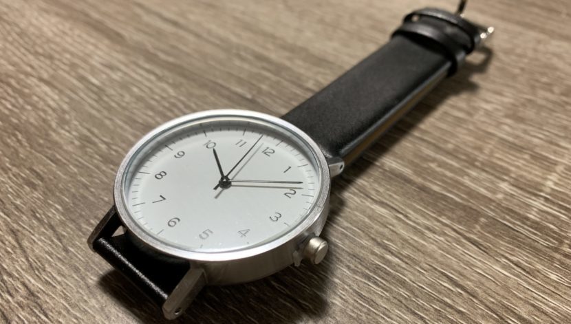 コスパ最強 百均ダイソー500円腕時計シンプルウォッチのレビュー 電池交換方法も とけブロ